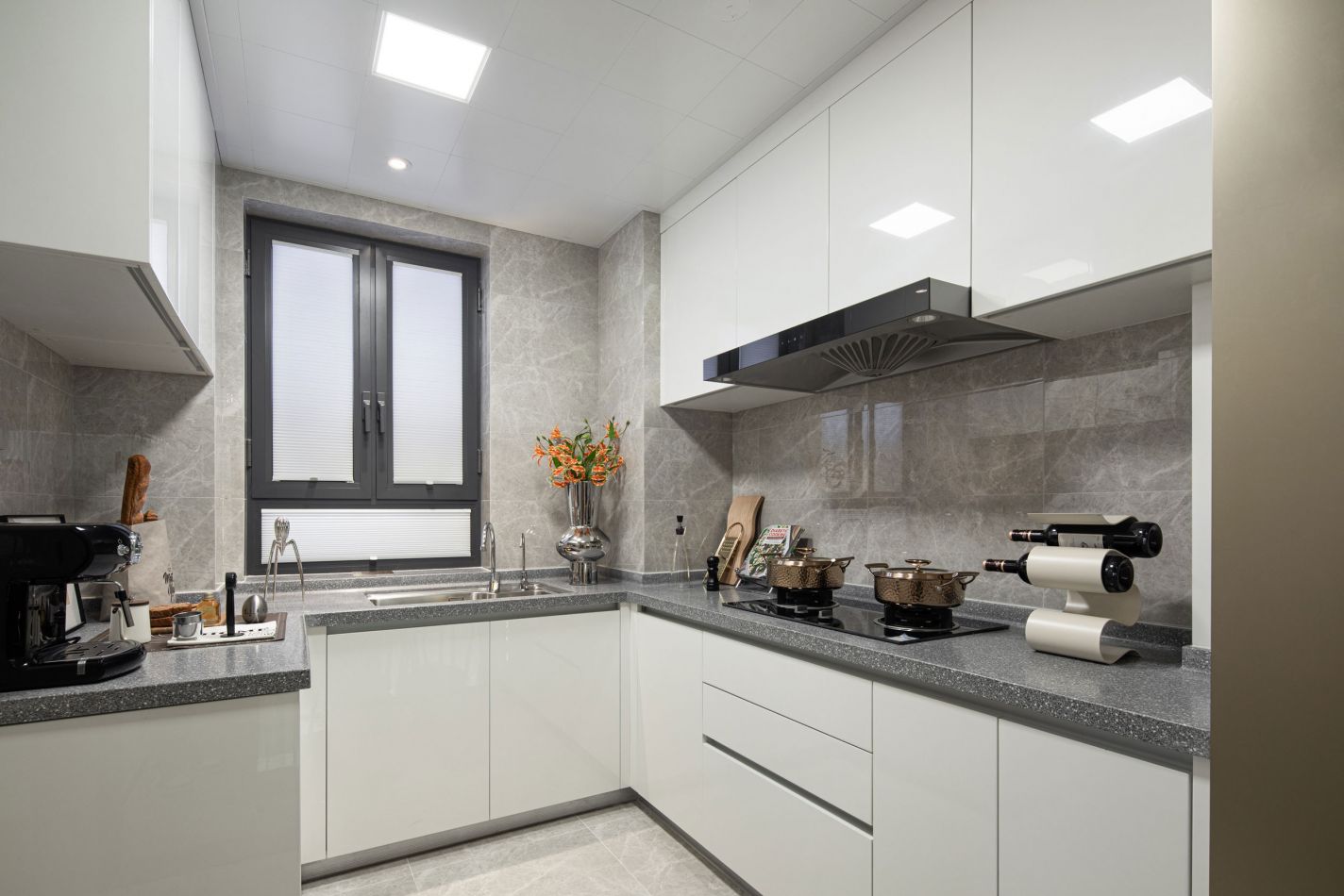 尊龙集团 (中国区)官方网站